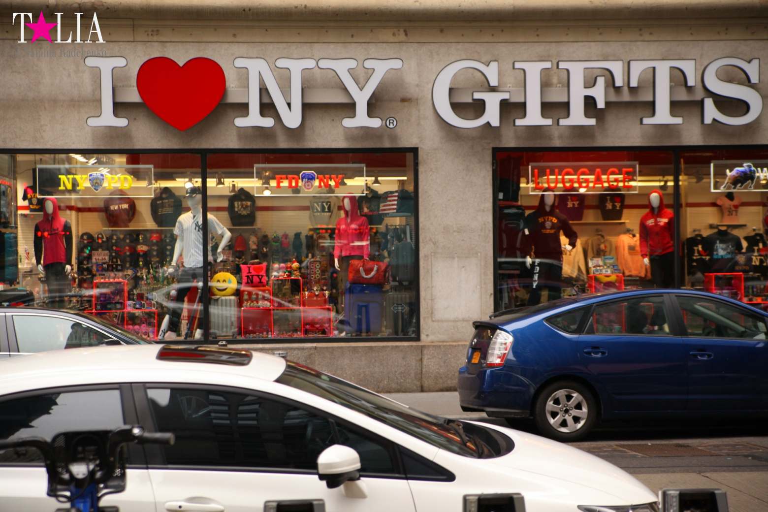 The Financial District of Manhattan: The bull, the New York Stock Exchange, Wall Street, the World Trade Centre, 9/11 Memorial